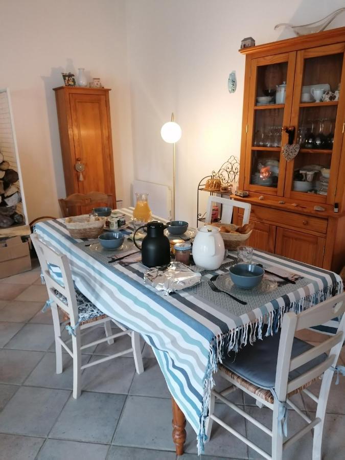 Landreville Chambre D'Hotes Esprit De Famille מראה חיצוני תמונה
